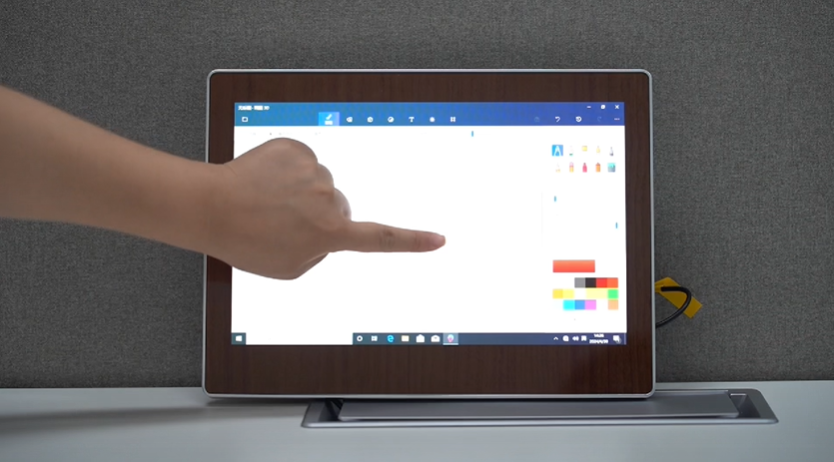 ¿Qué materiales funcionan con pantallas táctil capacitiva?
