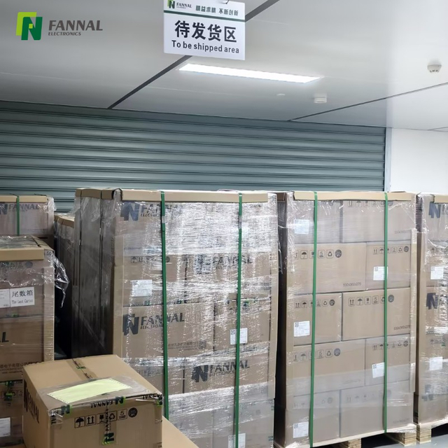 Panel táctil de 11,6' con interfaz I²C táctil con guantes y compatible con agua